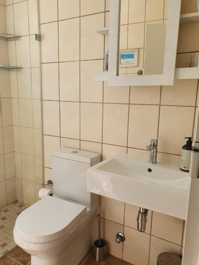 57 Whale Rock Estate Apartment Hermanus Bagian luar foto